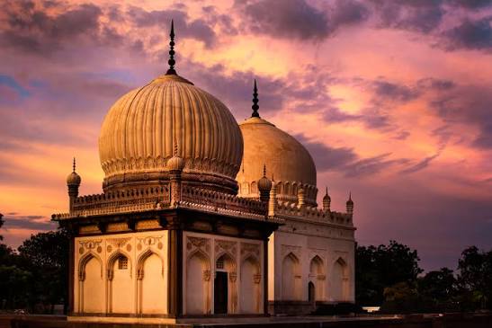qutub-shahi-tombs